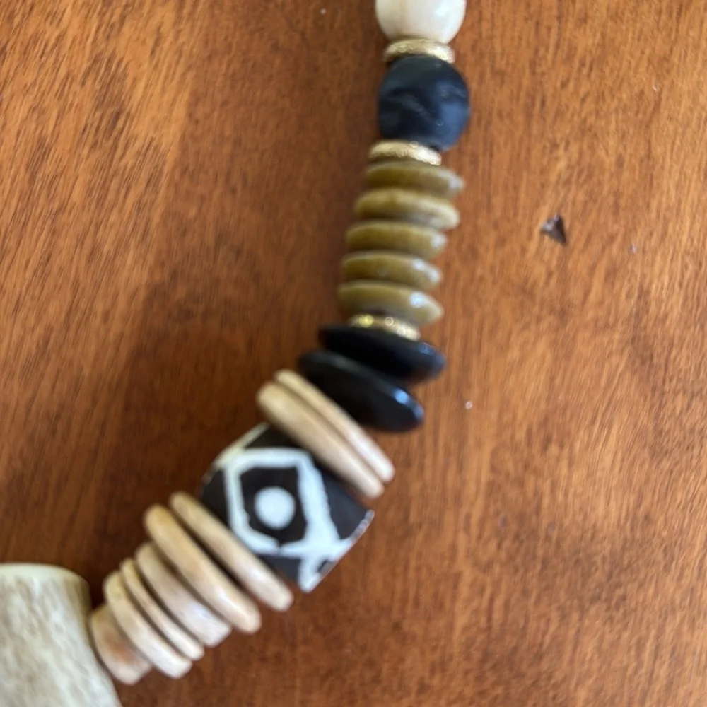 Natural Antler Pendant Necklace with Beads by Anchor Beads - Picture 3 of 4